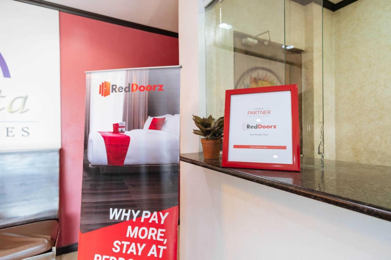 Reddoorz @ Bonifacio St Cebu Hotel Exterior foto